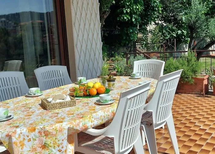 La Casa Di Nonna Lorenna Alassio