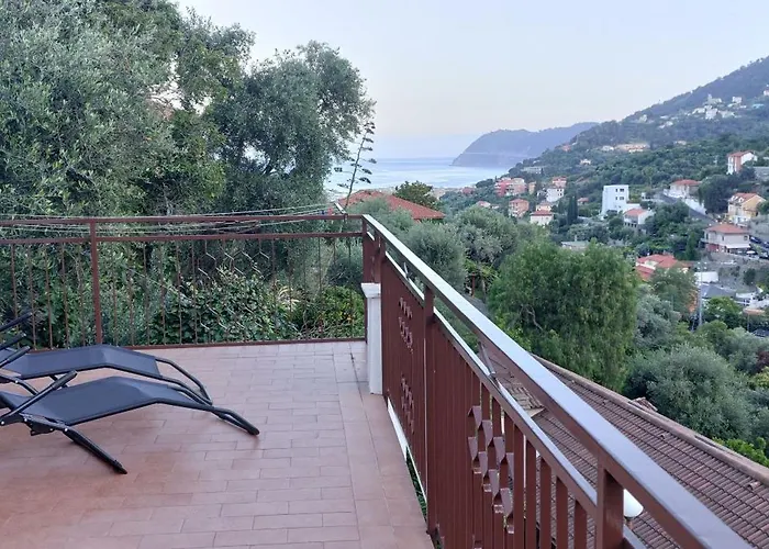 La Casa Di Nonna Lorenna Villa Alassio